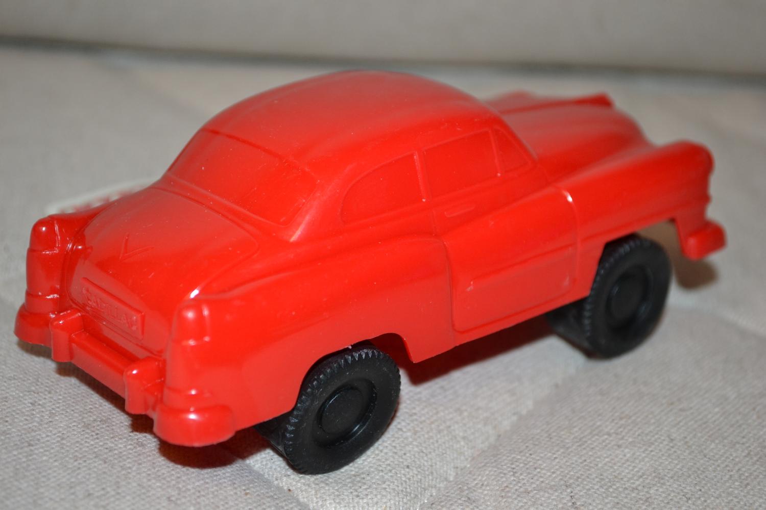 Cadillac 1948 Röd 13cm Combiplay Alby Nyby Sweden Plast Ny
