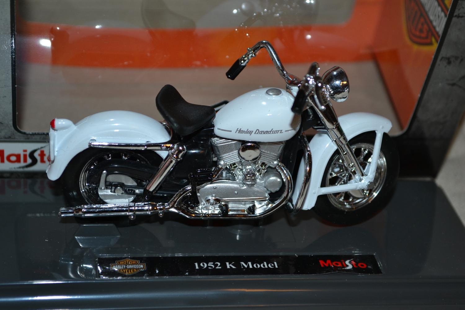 1952 K Model Vit Harley-Davidson 1:18 Maisto (Series 37) 12-13cm Ny