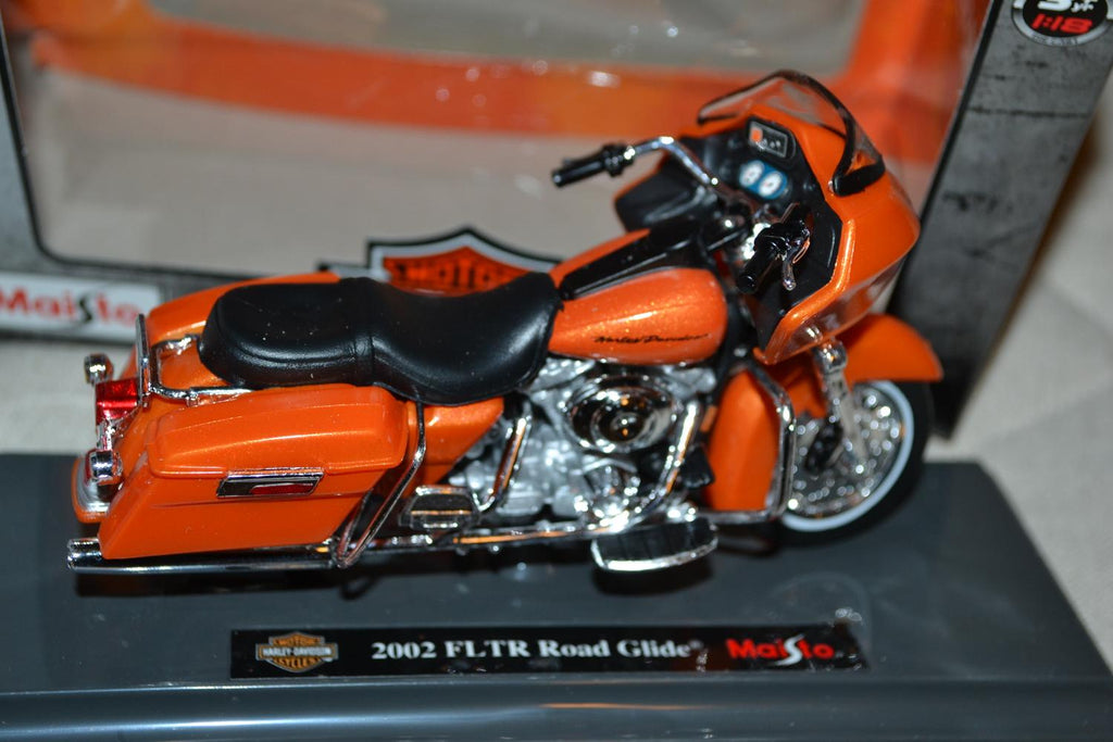 2002 FLTR Road Glide Orange Harley-Davidson 1:18 Maisto (Series 38) Ny