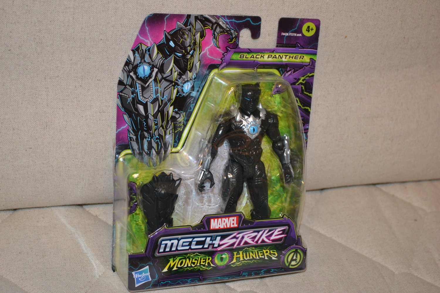 Black Panther m. Sköld Marvel Figur 15cm Mechstrike Monster Hunters Hasbro Ny