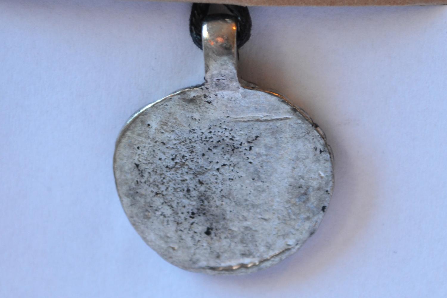 Jormungander Snirkel Orm - Halsband Viking (Tenn handgjord) 2,5*2,5cm Ny