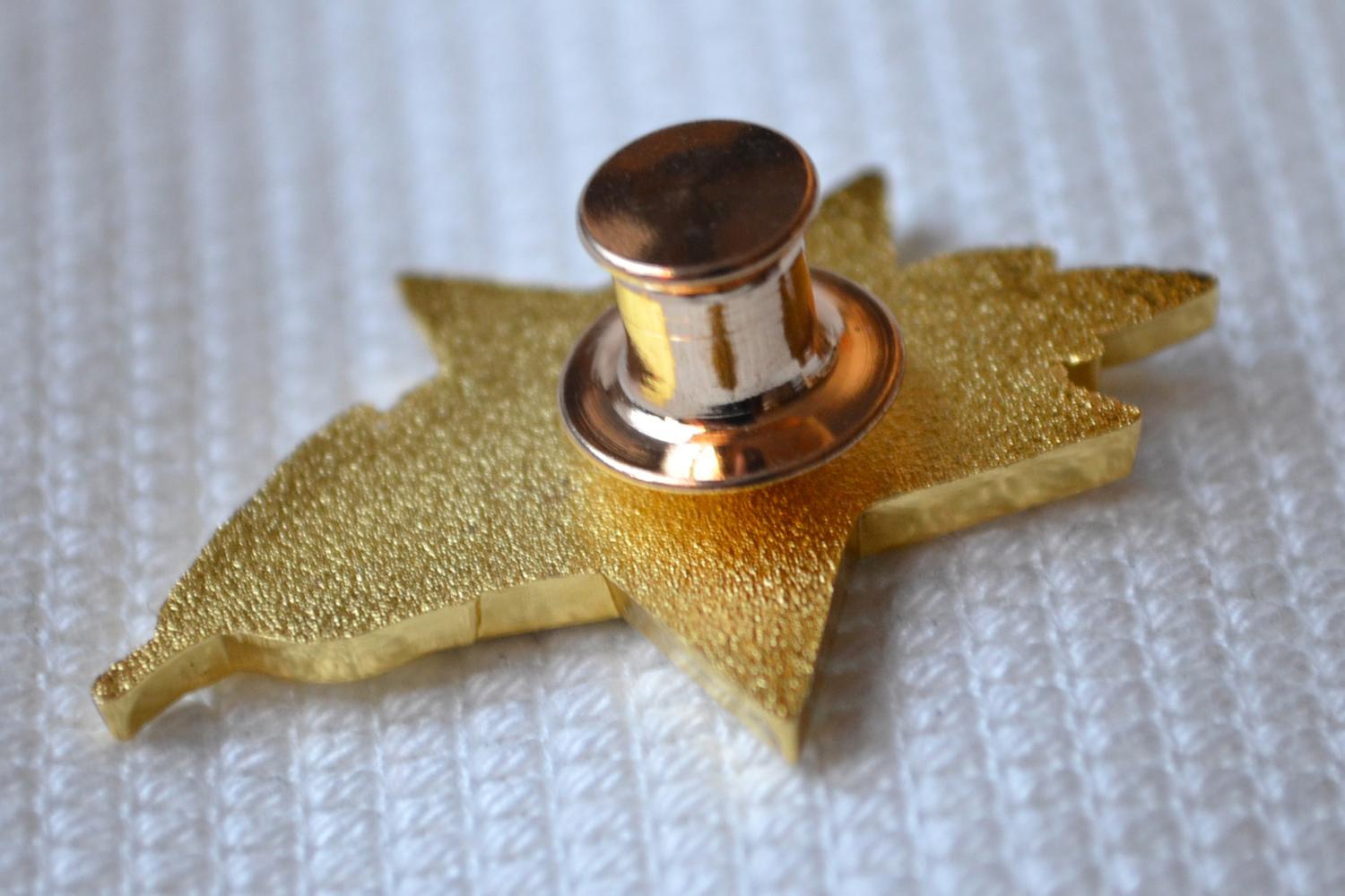 Sovjet Stjärna Ryssland CCCP m. Blad m. Emalj Brosch Pin 3,5cm Ny