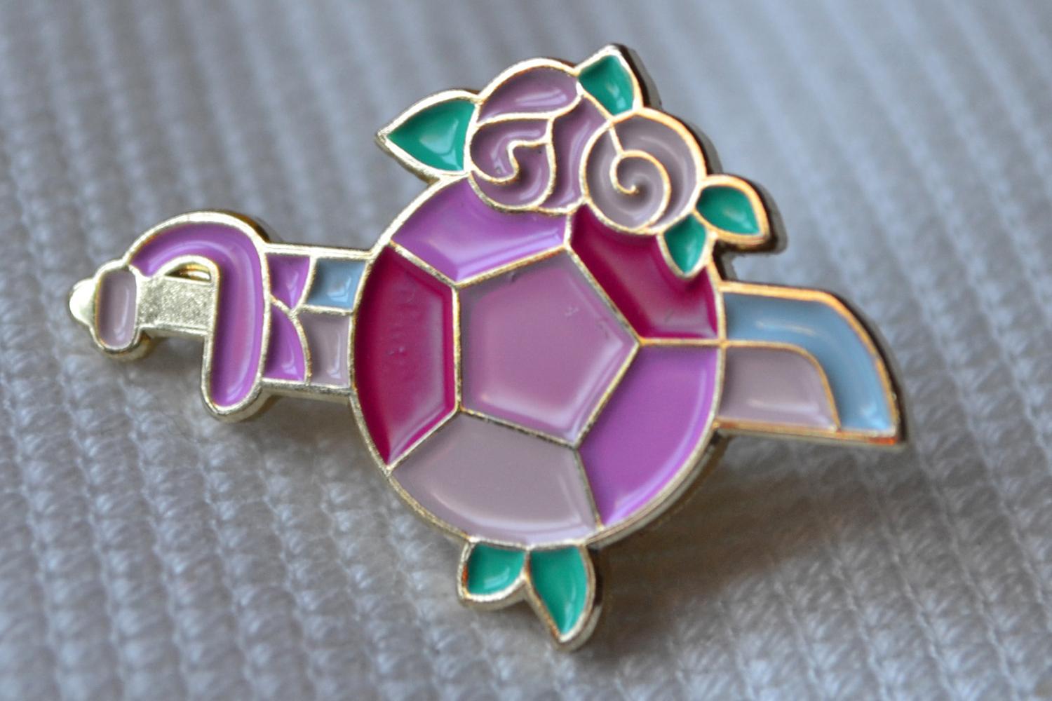 Diamant Svärd Rosa m. Emalj Brosch Pin 3,5cm Ny