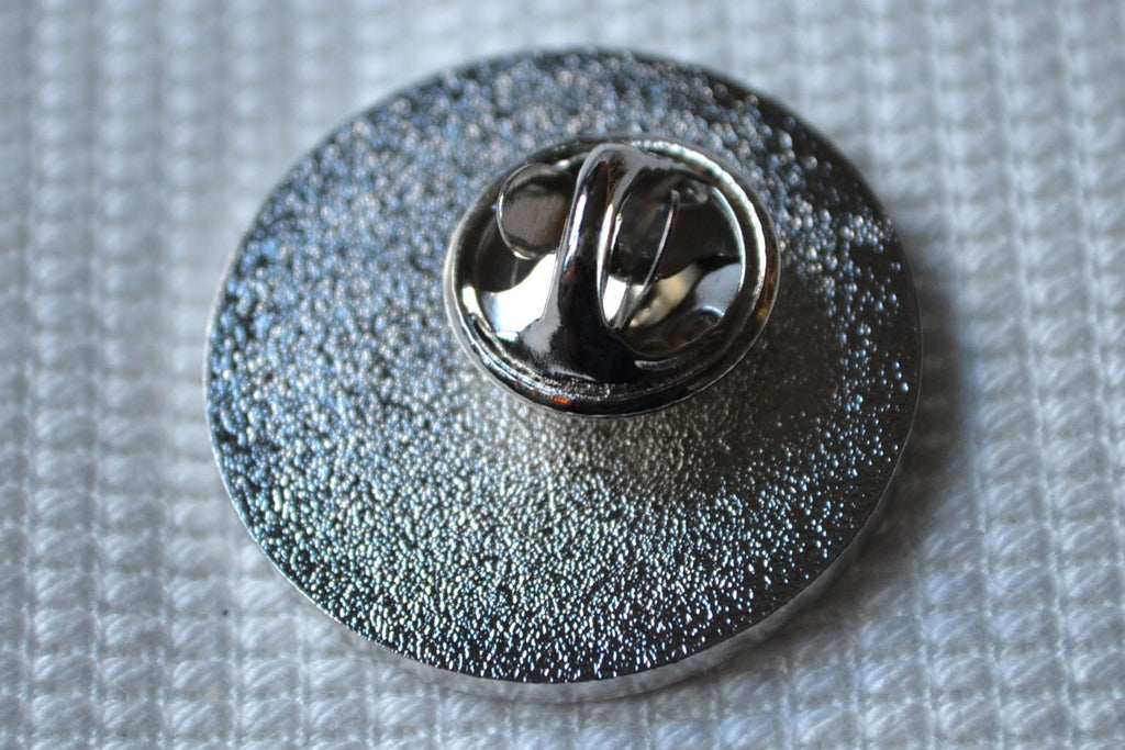 Kommunism Liberty Equality Brotherhood m. Emalj Brosch Pin 2,5cm Ny