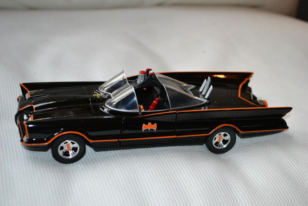 Batmobile 1966 Batman Klassisk 1:24 Jada 22cm Ny