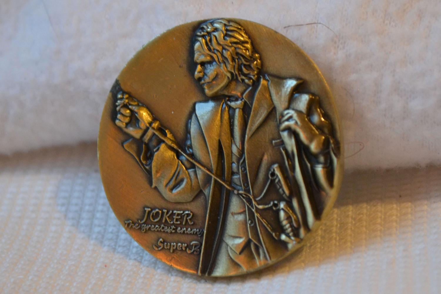 Batman & Jokern The Joker Mynt 4cm Brons Ny