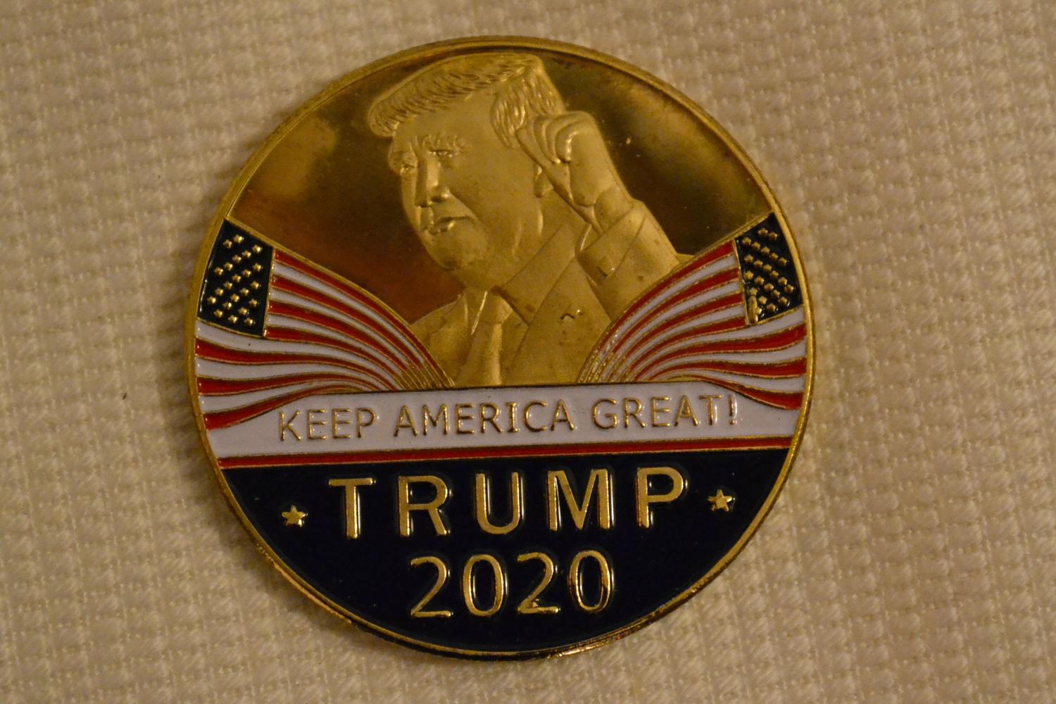 Trump 2020 Keep America Great Mynt Guldplätering m. FÄRG 4cm Ny