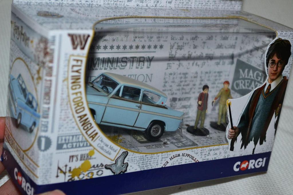 Ford Anglia fr. Harry Potter m. 2st Figurer 1:43 Corgi 9cm Ny
