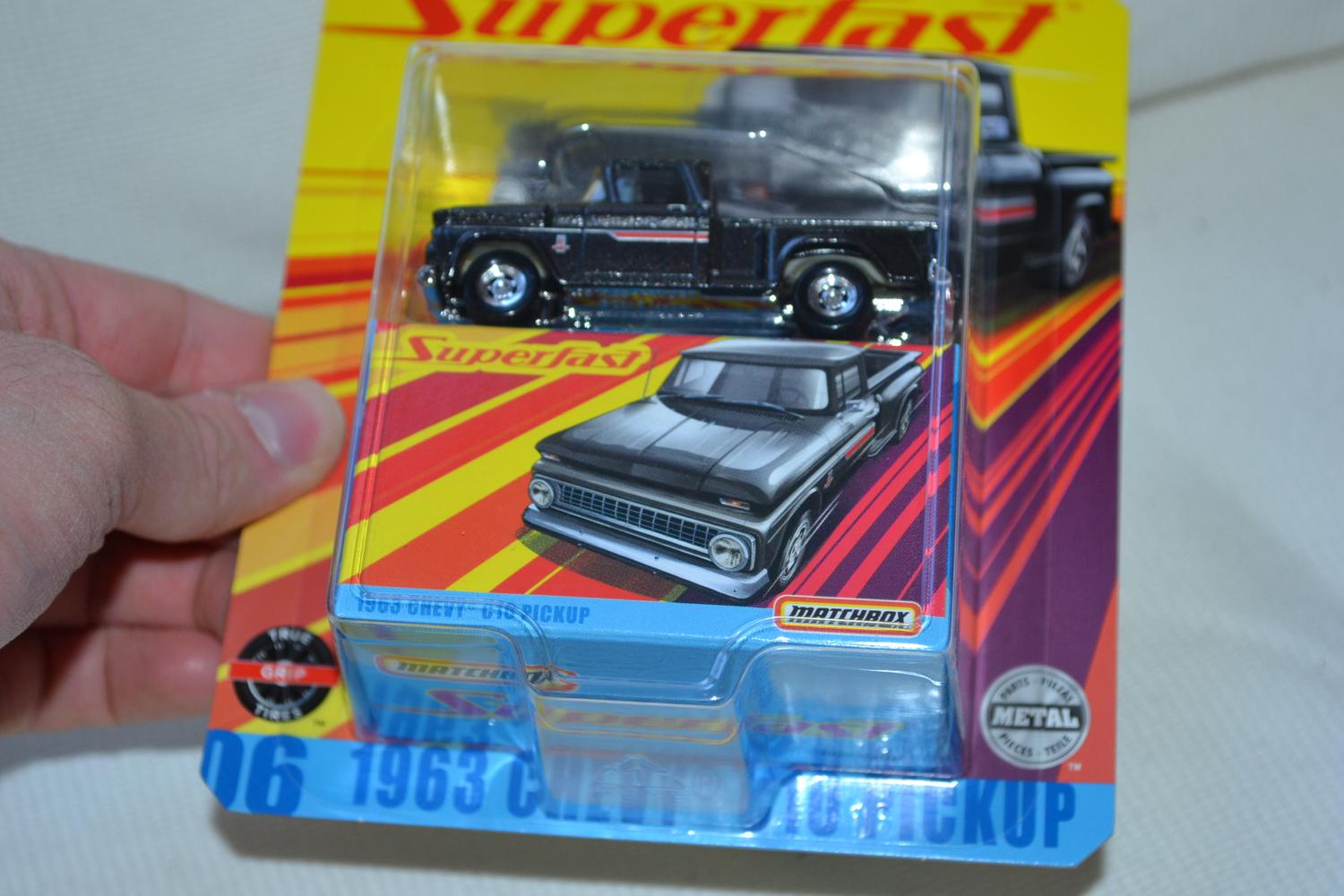 1963 Chevrolet C10 Pickup Svart 1:64 Matchbox Superfast 7cm Ny