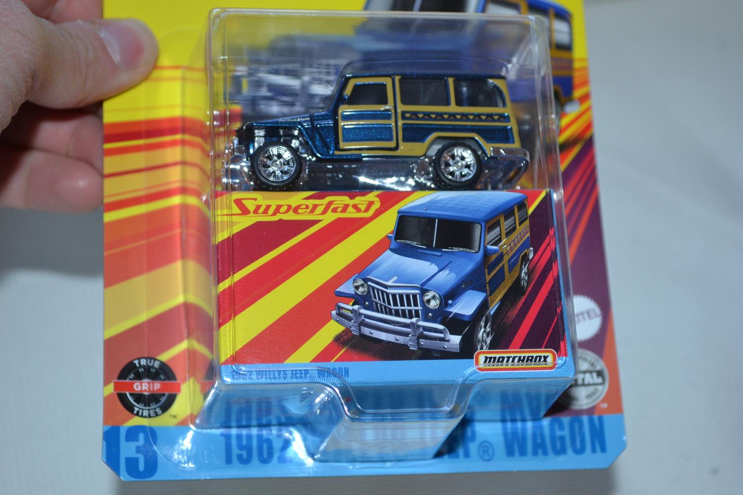 1962 Willys Jeep Wagon Blå/Trä 1:64 Matchbox Superfast 7cm Ny