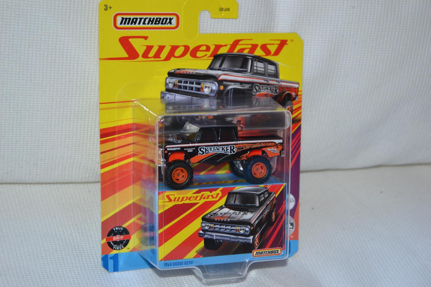1968 Dodge D200 Pickup Skyjacker Svart 1:64 Matchbox Superfast 7cm Ny