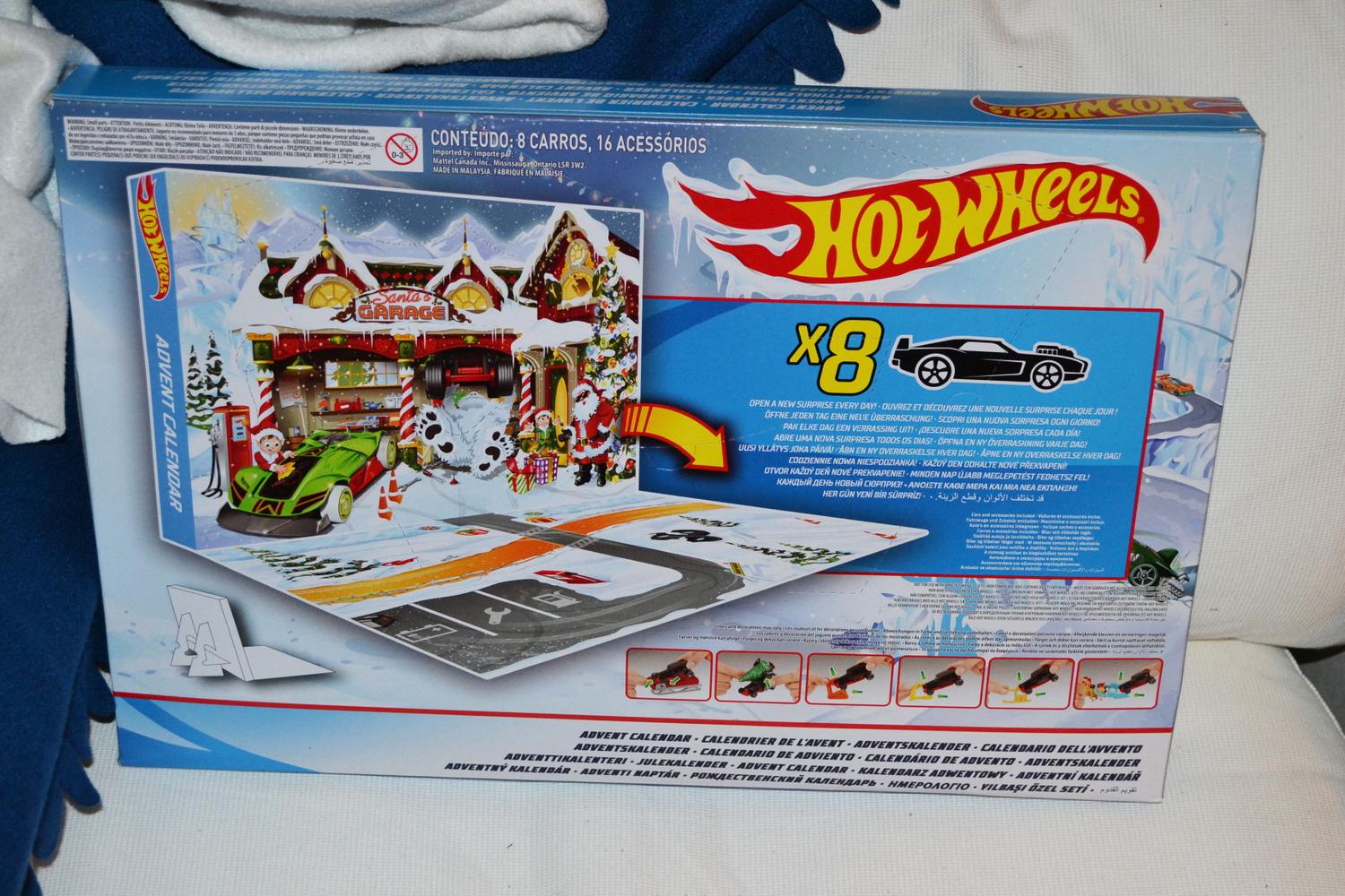 Julkalender 2020 Hot Wheels (24st Dagar Luckor, 8bilar) Hotwheels 1:64 Ny