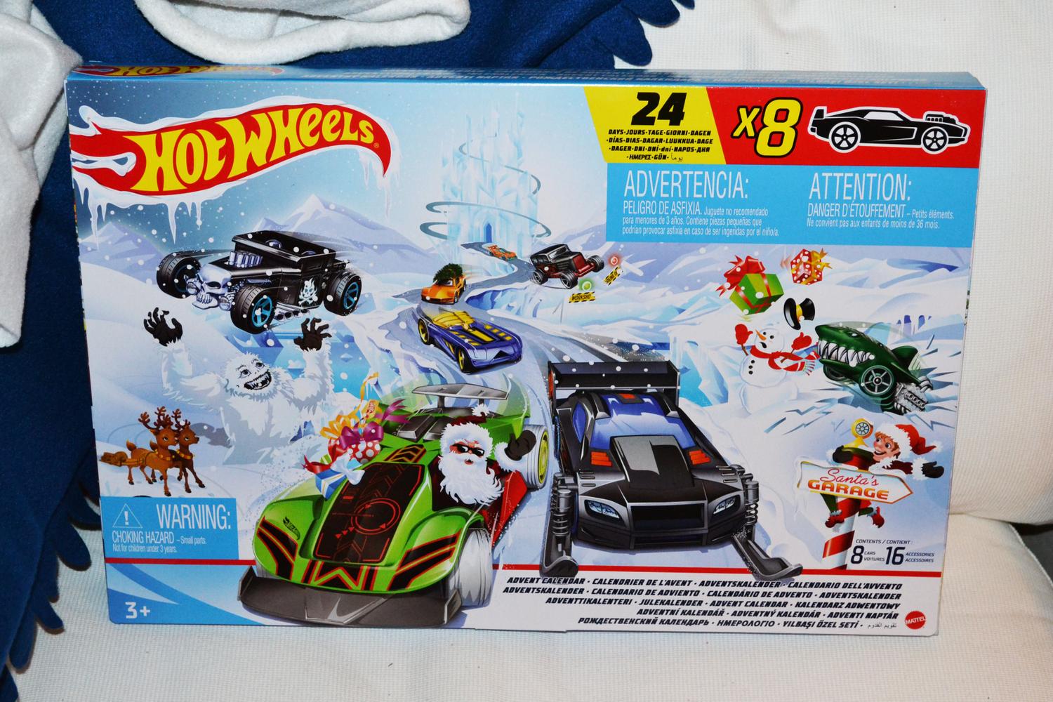 Julkalender 2020 Hot Wheels (24st Dagar Luckor, 8bilar) Hotwheels 1:64 Ny