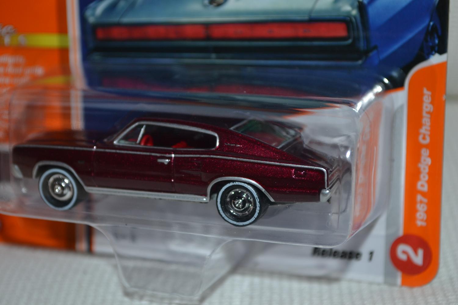 1967 Dodge Charger Röd 1:64 Johnny Lightning (Classic Gold 21A) 8cm Ny