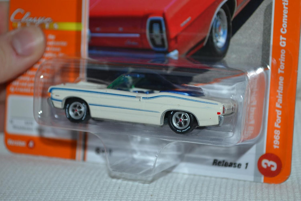 1968 Ford Fairlane Torino Convertible Vit 1:64 Johnny Lightning Gold 21A 8cm Ny