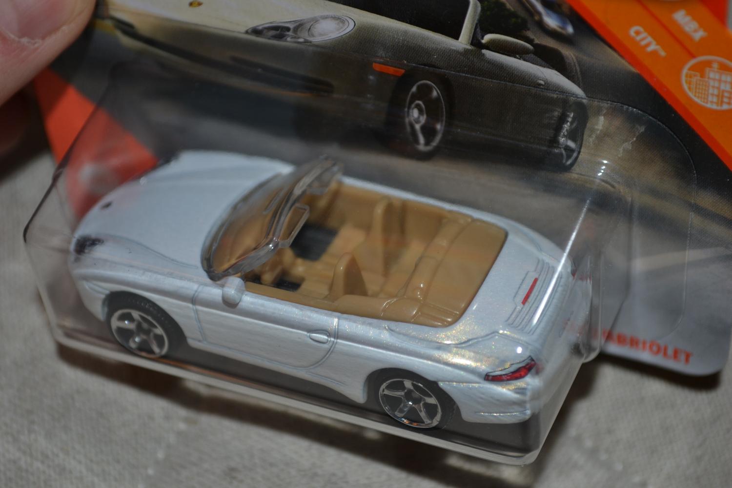 Porsche 911 Carrera Cabriolet 1:64 Matchbox (2020) 7cm Ny