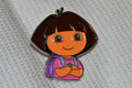 Dora the Explorer m. Emalj Brosch Pin 3cm Ny