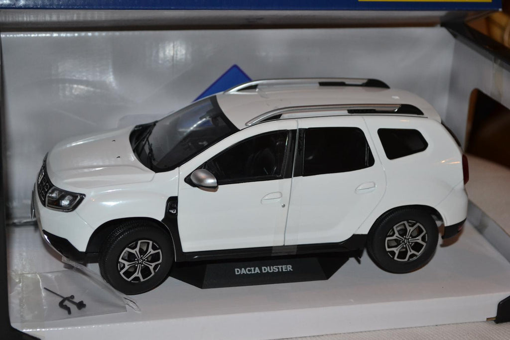 Dacia Duster Vit MK2 2018 1:18 Solido 24cm Ny