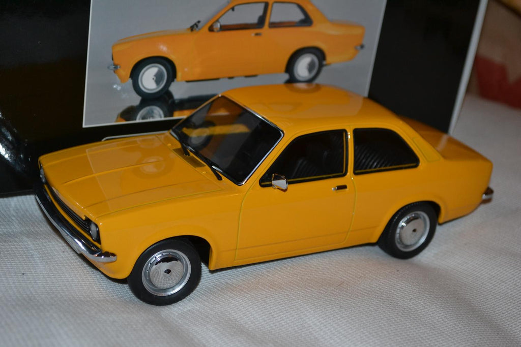 Opel Kadett C Limousine 1972 Gul 1:18 KK Scale 22cm Ny