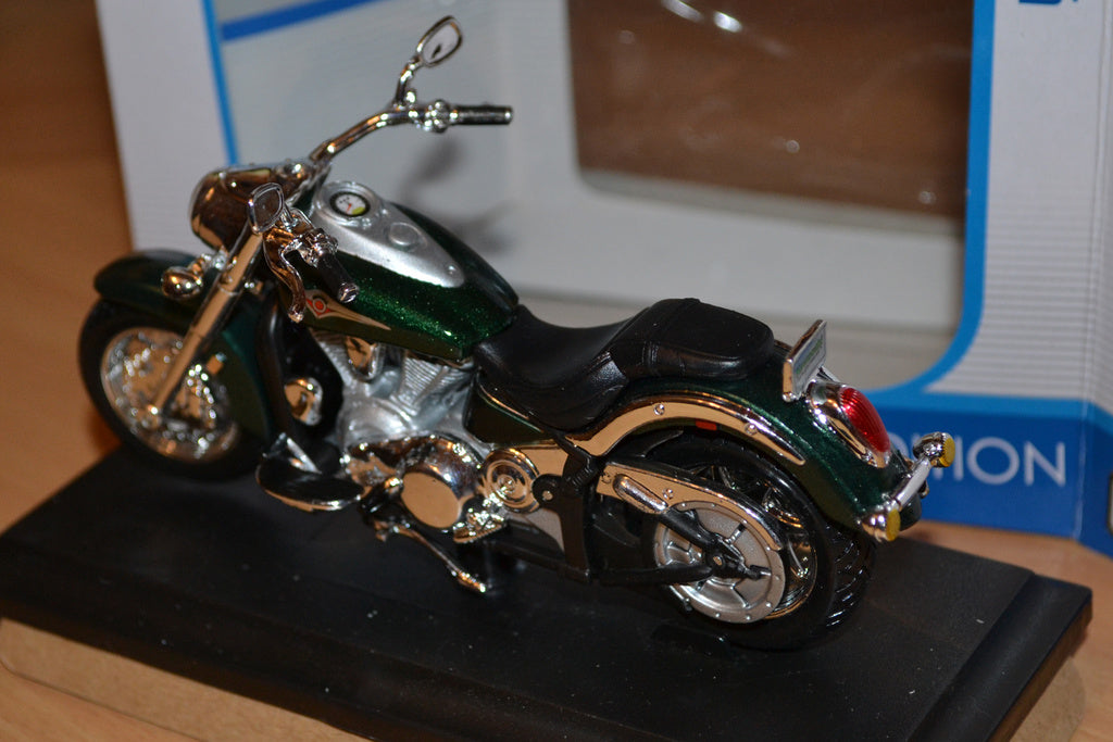 Kawasaki Vulcan 2000 Grön 1:18 Maisto Ny
