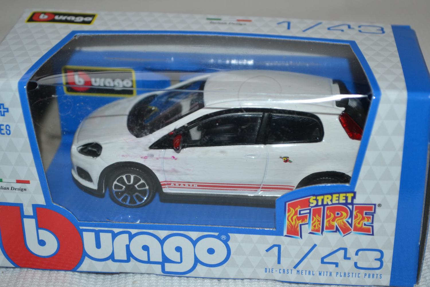 Abarth Grande Punto Vit 1:43 Burago (Street Fire) 10cm Ny
