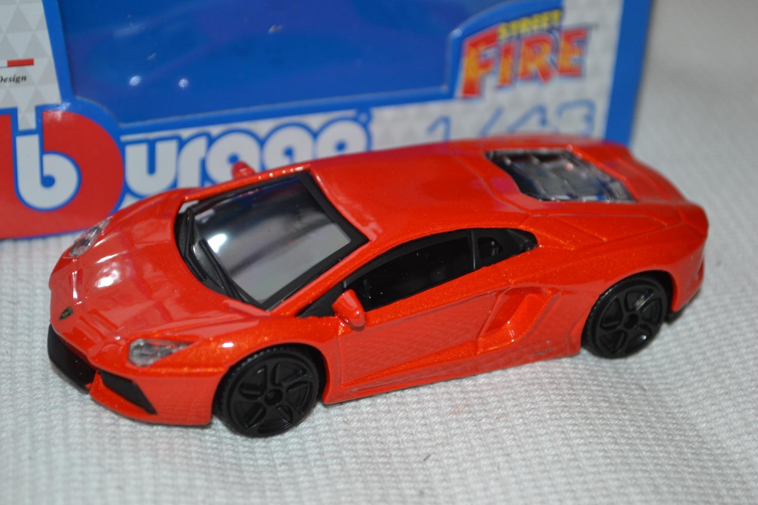 Lamborghini Aventador LP700-4 Orange 1:43 Burago (Street Fire) 10cm Ny