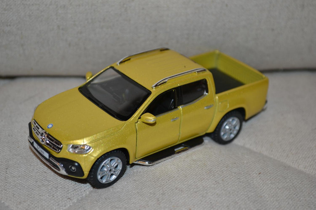 Gul Ljusgrön Mercedes Benz X-Class Pickup 1:42 Kinsmart 12cm Ny
