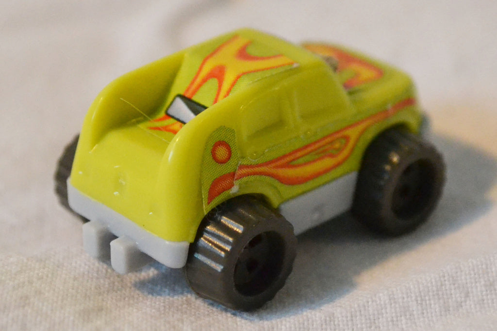 Liten Bil fr. Kinderägg, Grön m. Flames (Plast FS035) Fint S