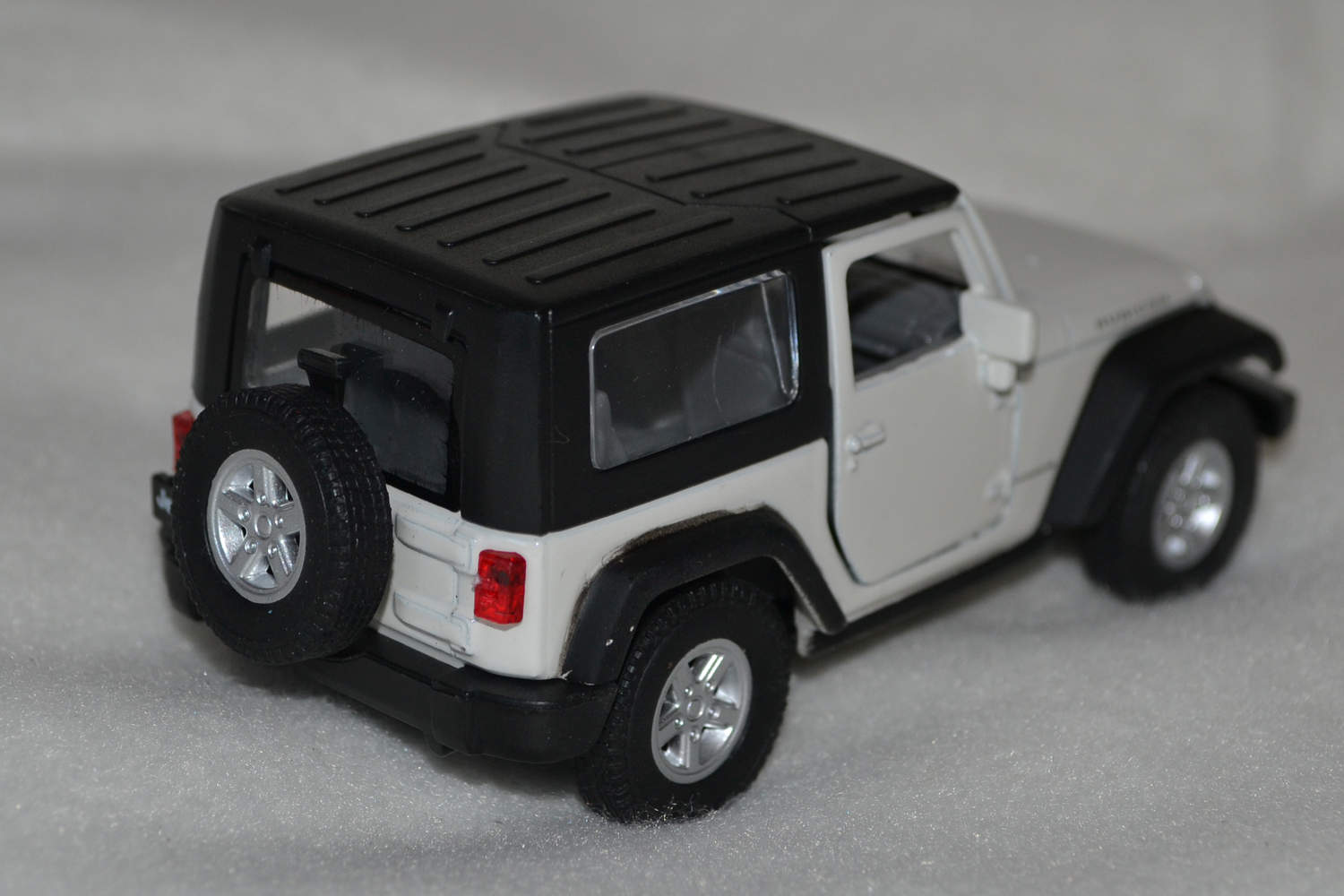 Jeep Wrangler Rubicon Vit 1:34, 1:39 Welly Nex Pullback Ny