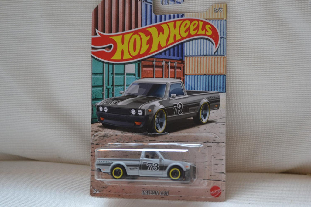Datsun 620 Grå 1:64 Hot Wheels (Pick-Ups USA) 7cm Ny