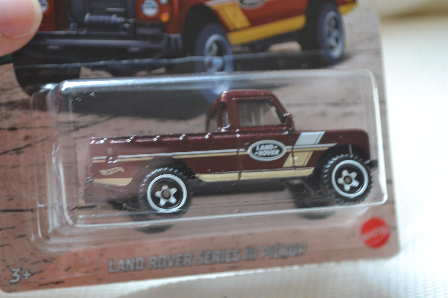 Land Rover Series III Pickup Brun 1:64 Hot Wheels (Pick-Ups USA) 7cm Ny