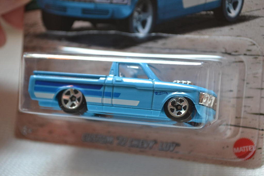 Custom 1972 Chevy Luv Blå 1:64 Hot Wheels (Pick-Ups USA) 7cm Ny