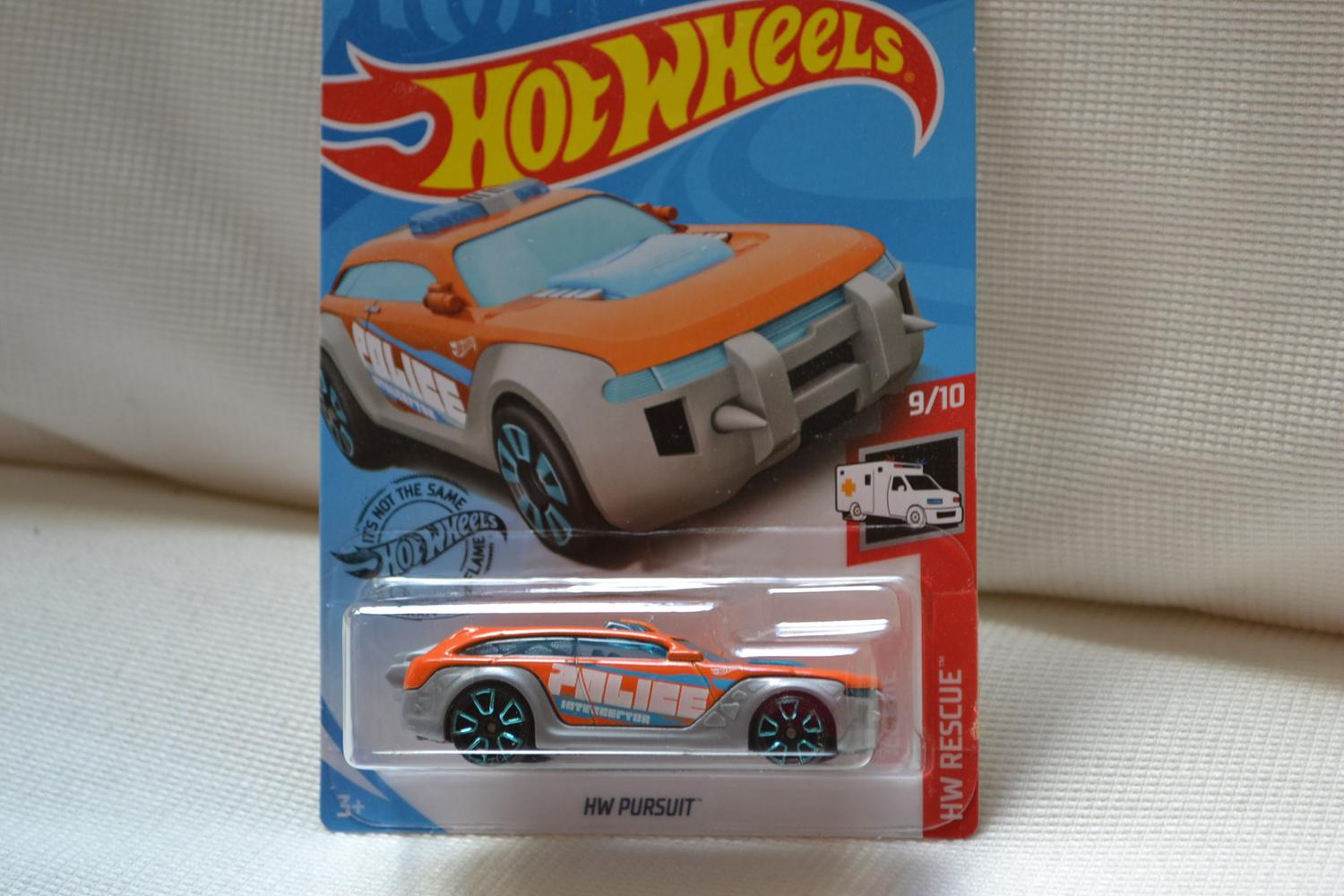 HW Pursuit Police Polis 1:64 Hot Wheels (USA Long card 2018) Ny