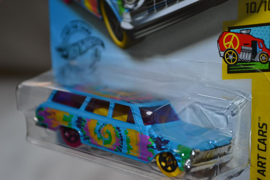 1964 Chevy Nova Wagon Flower Power 1:64 Hot Wheels (USA Long card 2018) Ny