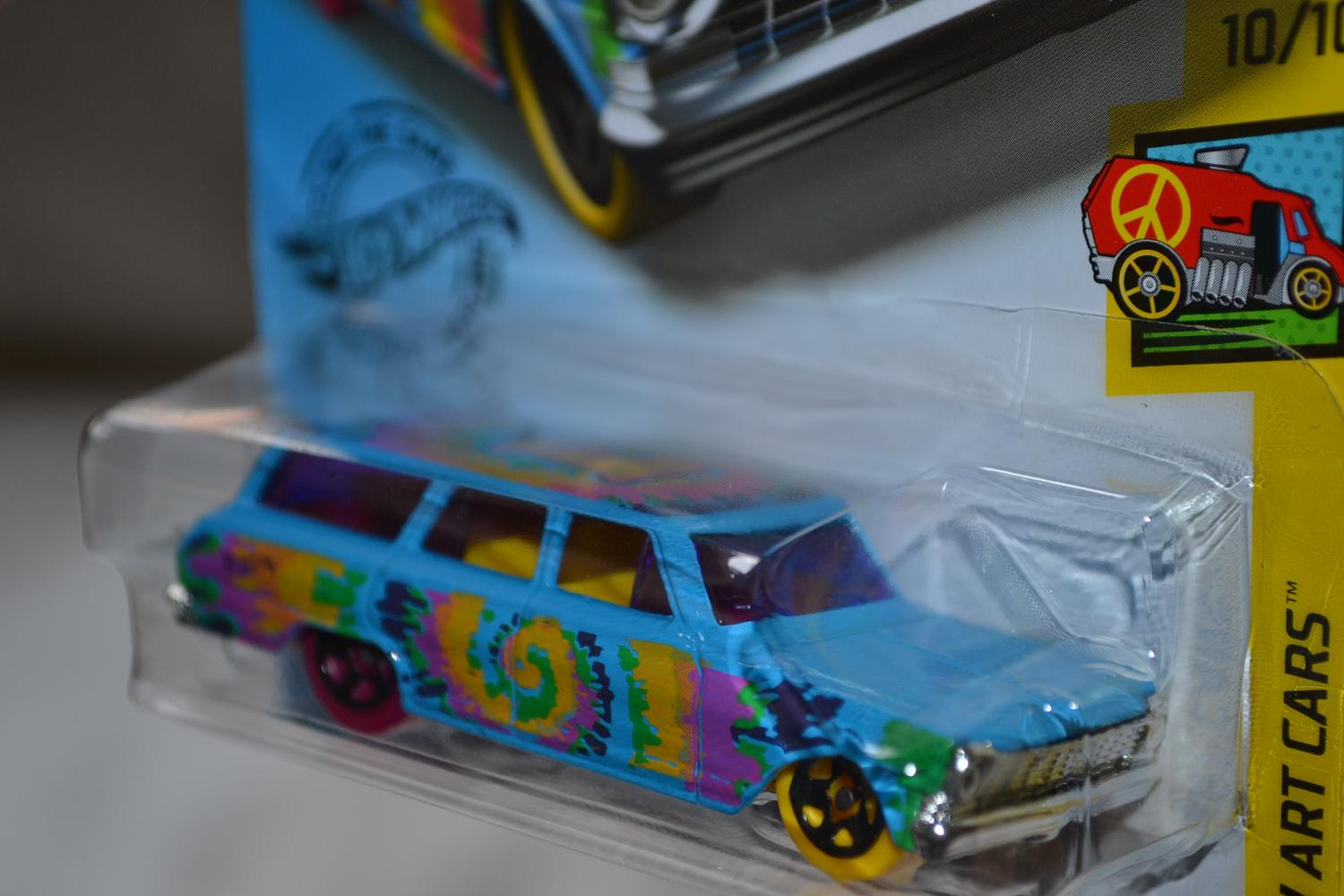 1964 Chevy Nova Wagon Flower Power 1:64 Hot Wheels (USA Long card 2018) Ny