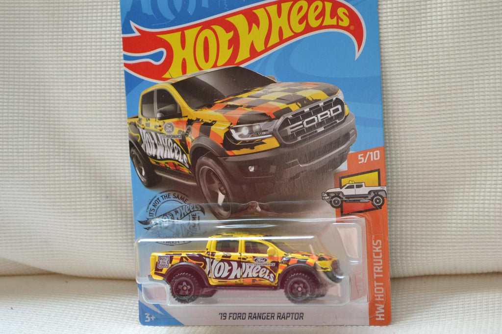 2019 Ford Ranger Raptor Gul Offroad 1:64 Hot Wheels (USA Long card 2018) Ny