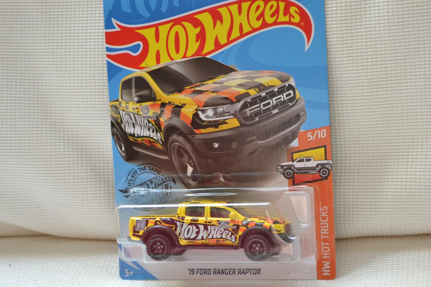 2019 Ford Ranger Raptor Gul Offroad 1:64 Hot Wheels (USA Long card 2018) Ny