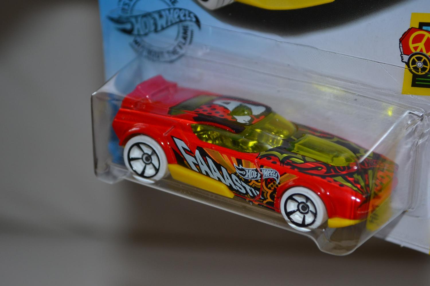 Fast Fish Rolig 1:64 Hot Wheels (USA Long card 2018) Ny