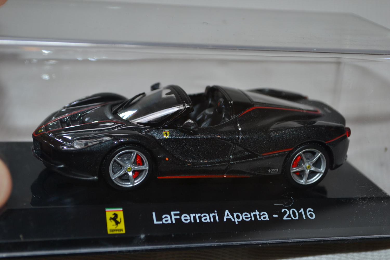 Laferrari Aperta 2016 Svart 1:43 Deagostini 11cm Ny