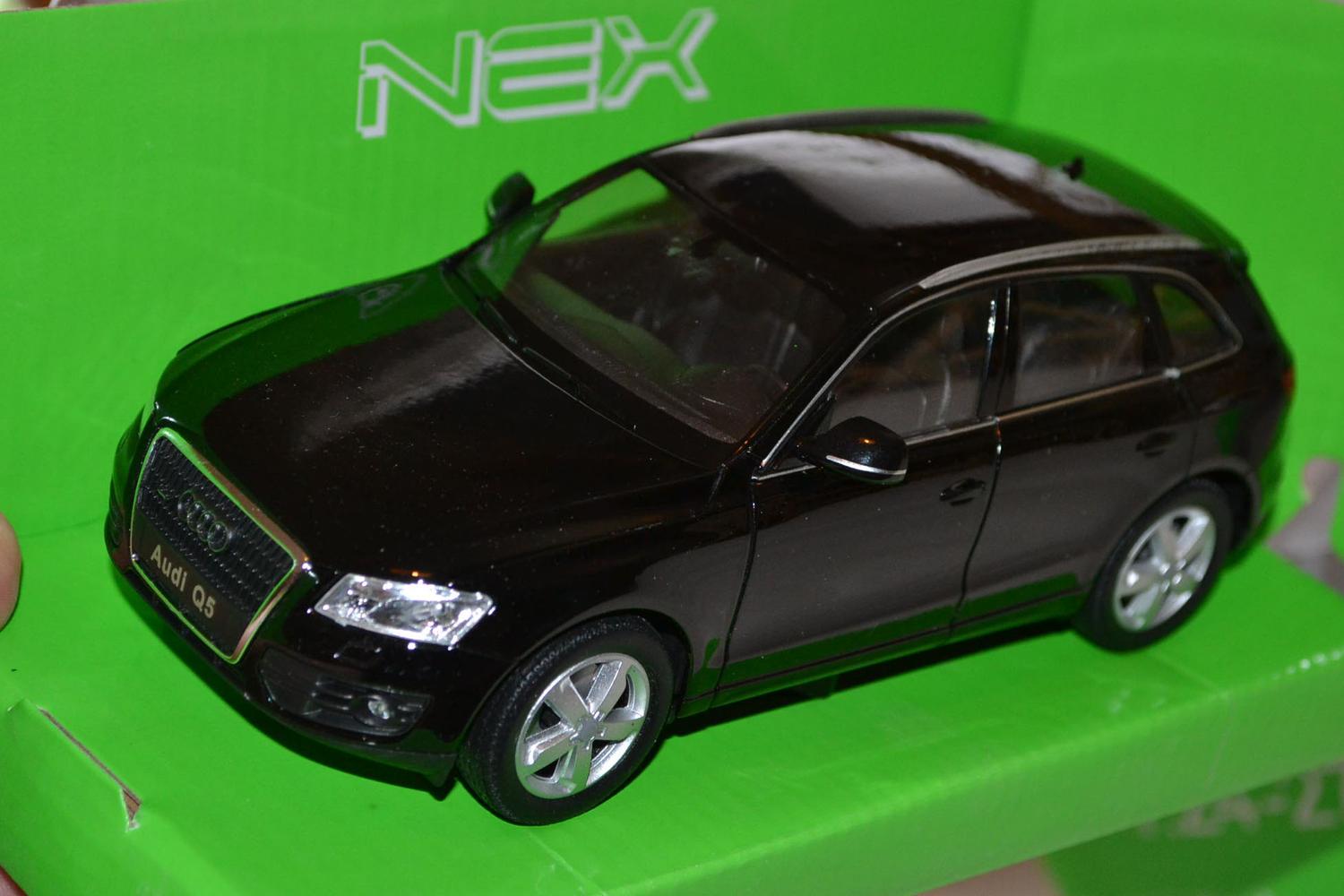 Audi Q5 2009 Svart 1:24 Welly 18cm Ny