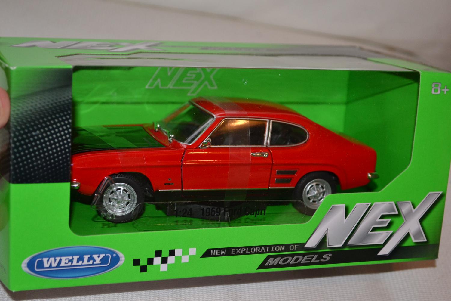 Ford Capri RS 1969 Röd/Svart Huv 1:24 Welly 17cm Ny