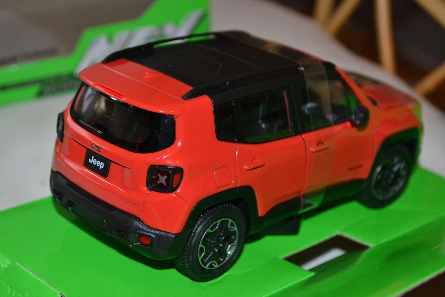 Jeep Renegade Trailhawk 2017 Orange 1:24 Welly 17cm Ny