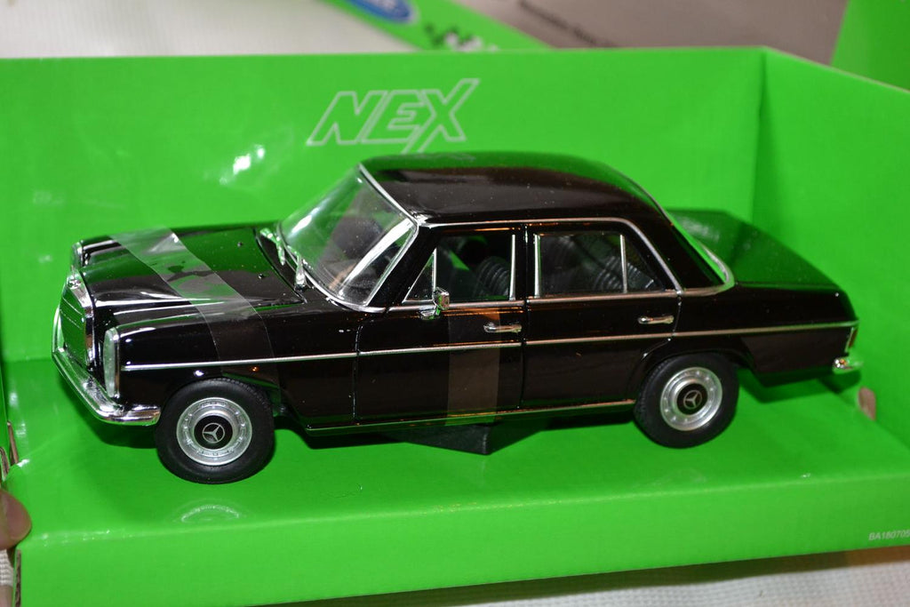 Mercedes-Benz 220 Svart 1:24 Welly 19cm Ny