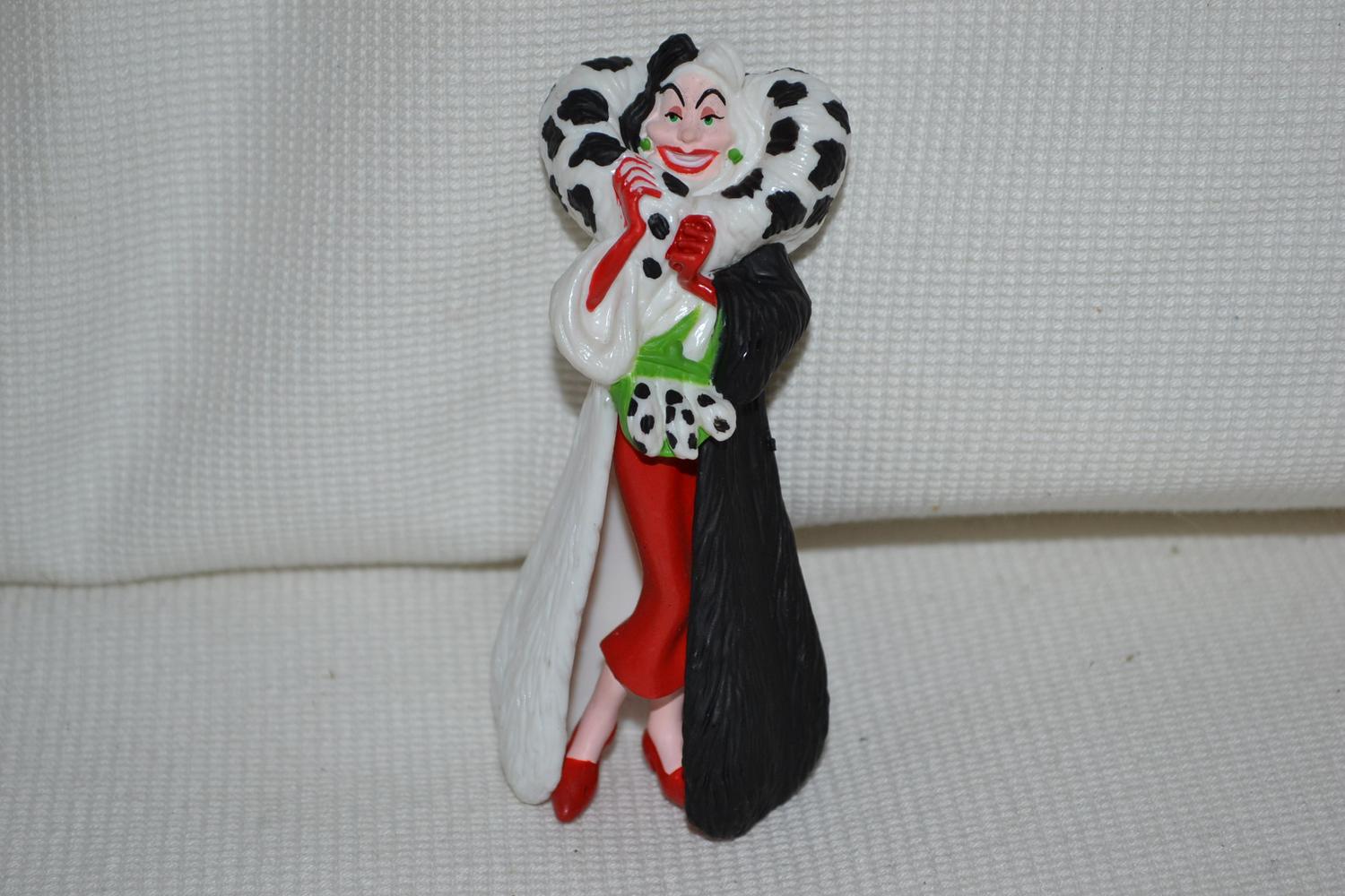 Kvinnan fr 1000 Dalmatiner Figur Bullyland Disney 10cm Ny