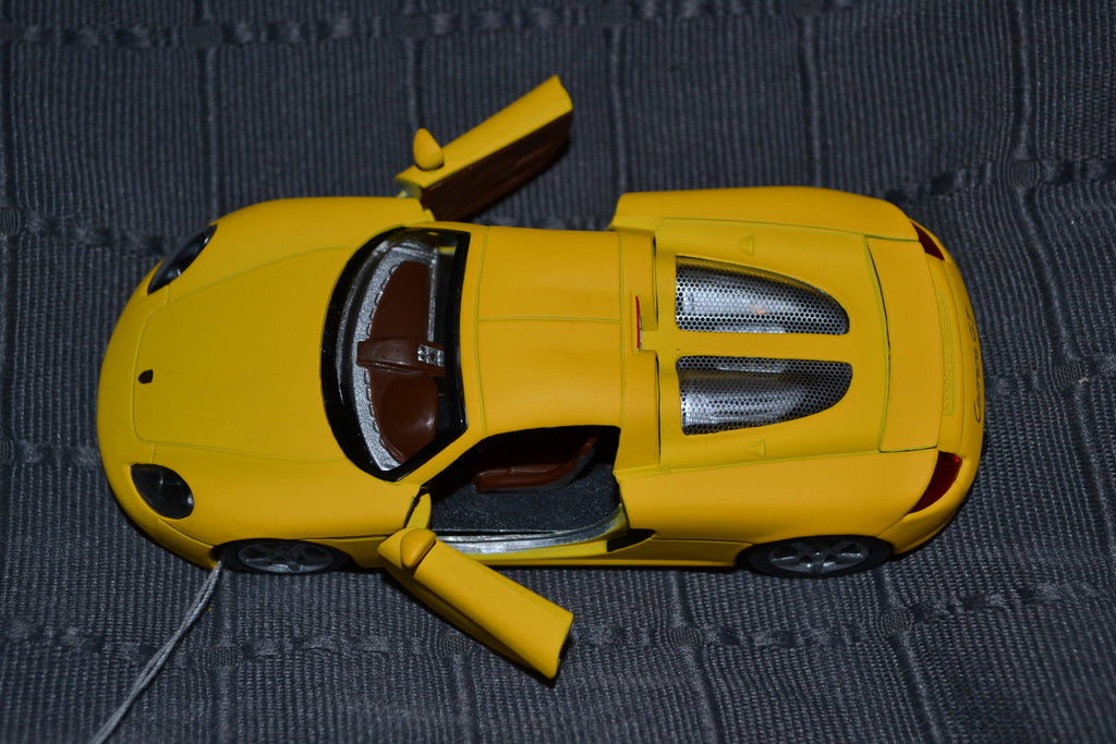 Porsche Carrera GT Gul Kinsmart 1:36 Ny Se Hit!