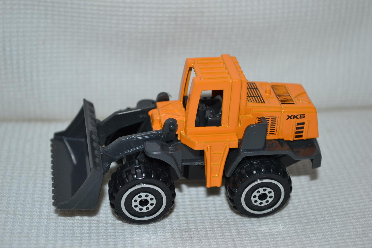 Hjullastare m. Skopa Orange 1:64 Arbetsfordon 7cm Ny