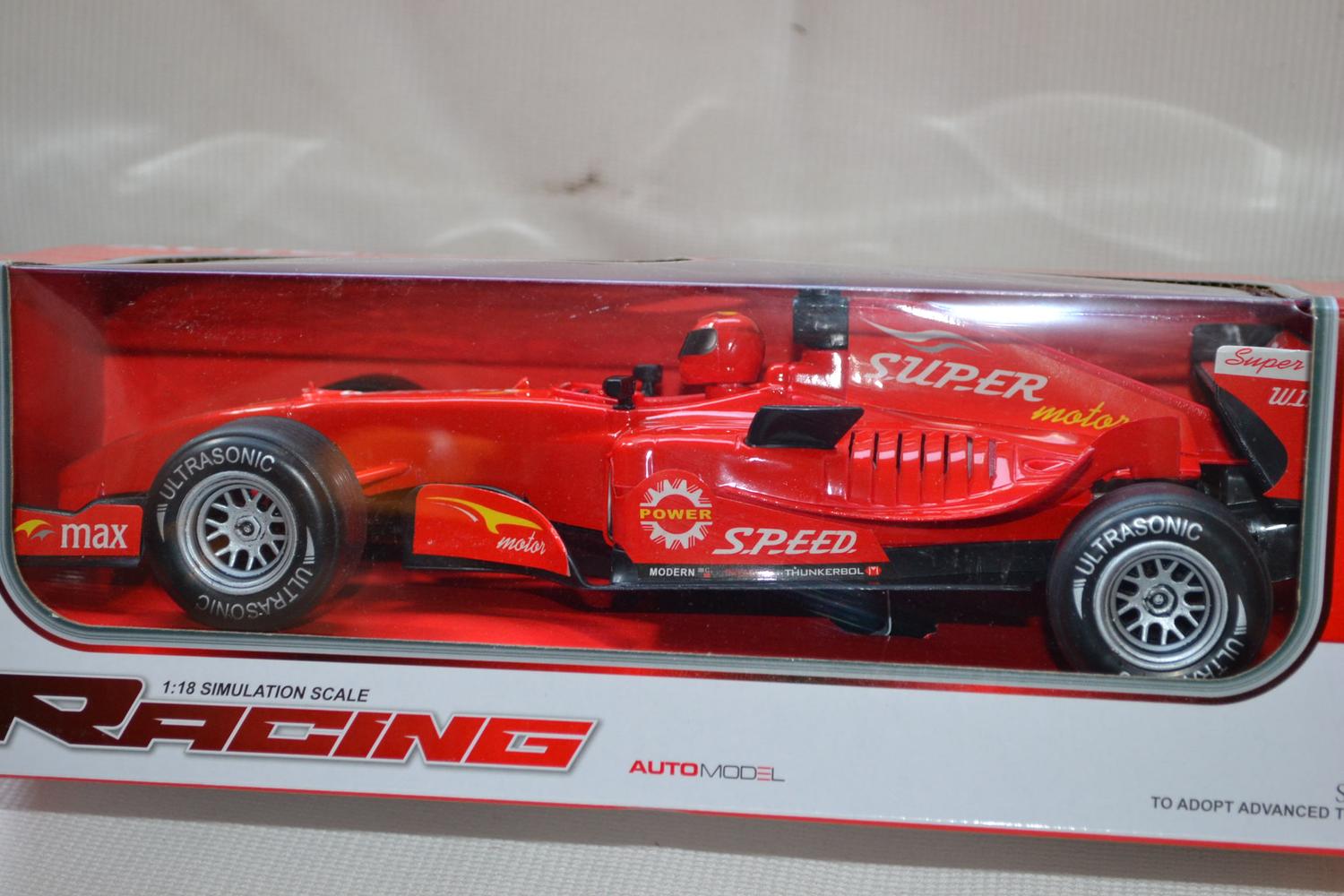 Röd F1 Formula 1 Bil m. Ljus/Ljud 1:24 Plast 26cm Ny