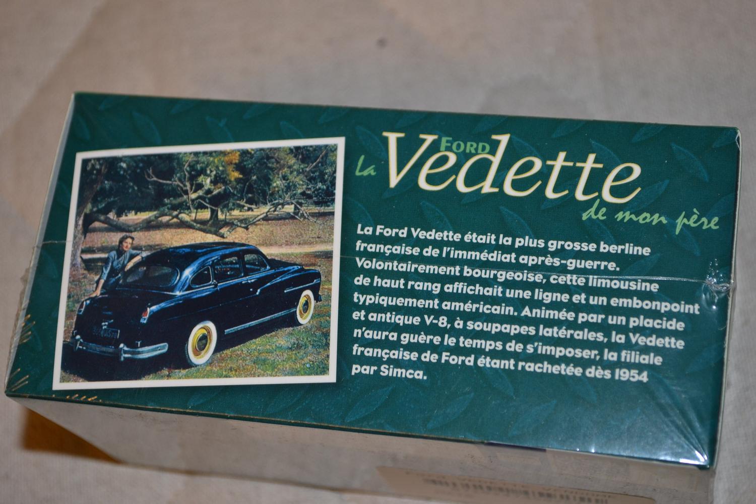 Ford Vedette Vendome Creme/Vit 1:43 DeAgostini 10cm Ny