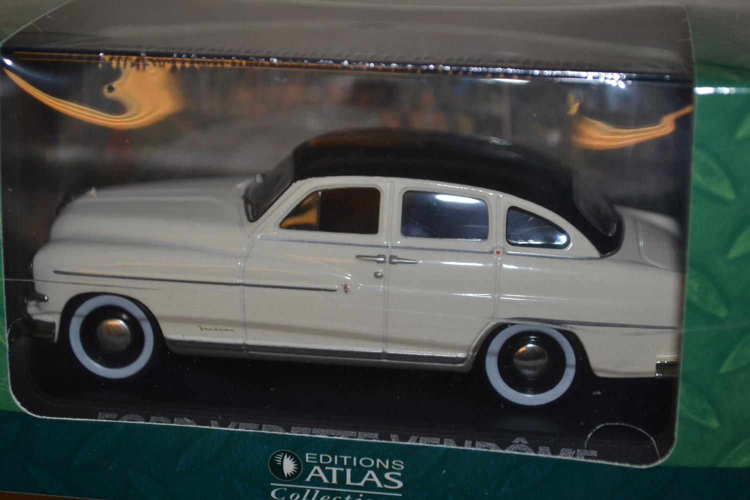 Ford Vedette Vendome Creme/Vit 1:43 DeAgostini 10cm Ny