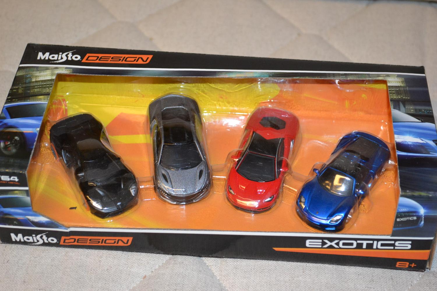 4st Bilar Exotics (Ferrari, Lamborghini) Maisto 1:64 8cm Ny